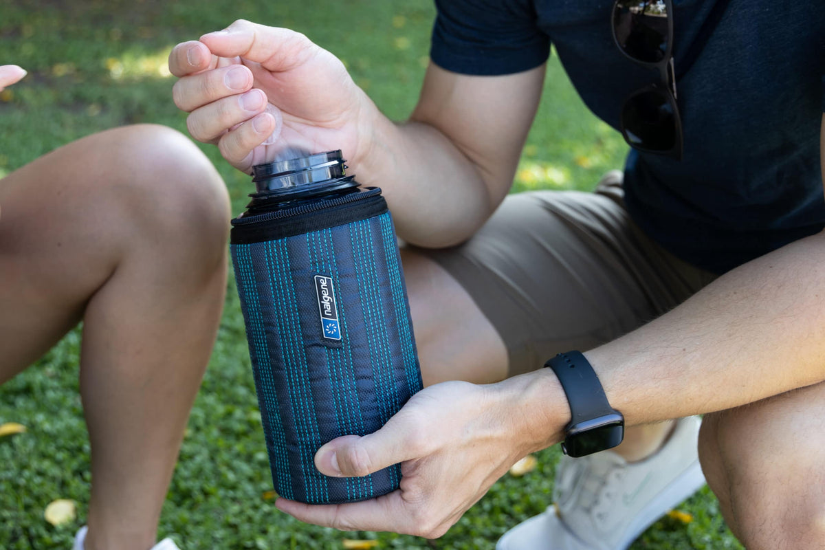 Nalgene product view: 32oz Insulated Sleeve V4 — 32oz Insulated Sleeve